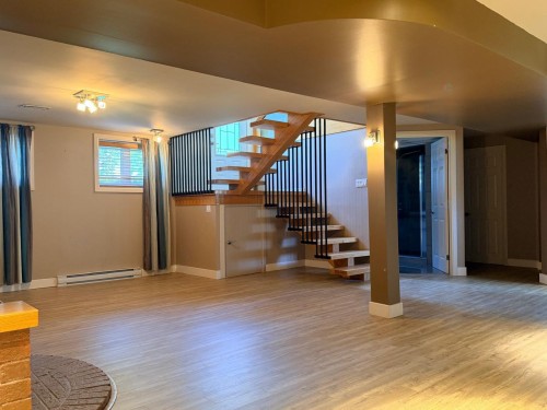 Salle familiale - 24 Rue Amireault, L'Épiphanie, QC 