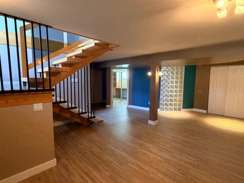 Salle familiale - 24 Rue Amireault, L'Épiphanie, QC 