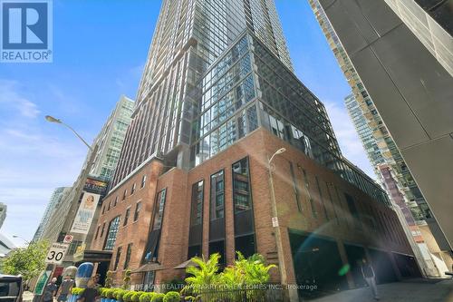 1115 - 88 BLUE JAYS WAY  Toronto, ON M5V 0L7