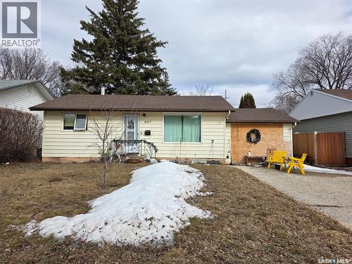 2217 Wiggins AVENUE S  Saskatoon, SK S7J 1W6