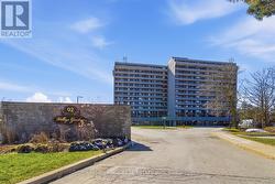 705 - 92 CHURCH STREET S Ajax, ON L1S 6B4