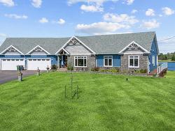 77 Highland View Drive New Glasgow, PE C0A 1N0