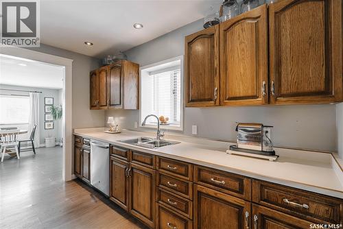 3119 Ortona Street, Saskatoon, SK - Indoor Photo Showing Kitchen With Double Sink