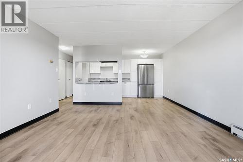 526 65 Westfield Drive, Regina, SK - Indoor