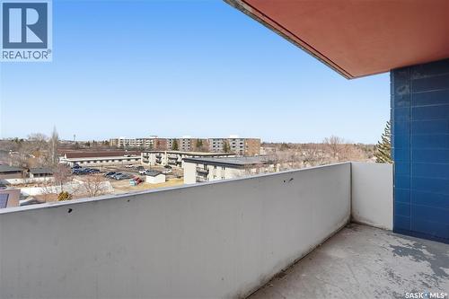 526 65 Westfield Drive, Regina, SK - Outdoor With Balcony