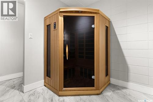 526 65 Westfield Drive, Regina, SK - Indoor