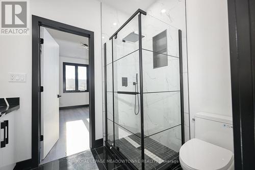 374 Highway 8, Hamilton, ON - Indoor Photo Showing Other Room