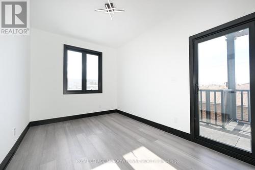 374 Highway 8, Hamilton, ON - Indoor Photo Showing Other Room