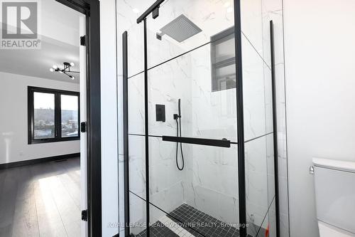 374 Highway 8, Hamilton, ON - Indoor Photo Showing Other Room