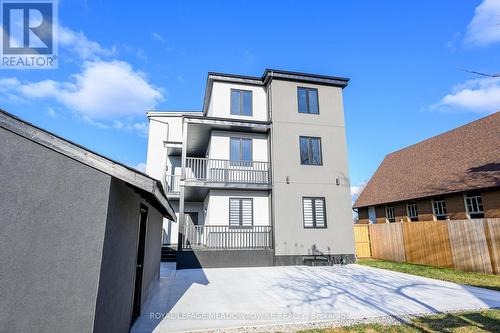 374 Highway 8, Hamilton, ON - Outdoor With Balcony