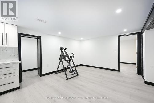 374 Highway 8, Hamilton, ON - Indoor Photo Showing Other Room