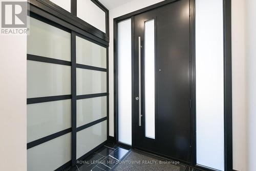 374 Highway 8, Hamilton, ON - Indoor Photo Showing Other Room