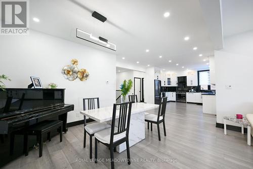 374 Highway 8, Hamilton, ON - Indoor Photo Showing Dining Room