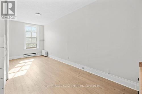 67 Ontario Avenue, Hamilton, ON - Indoor Photo Showing Other Room