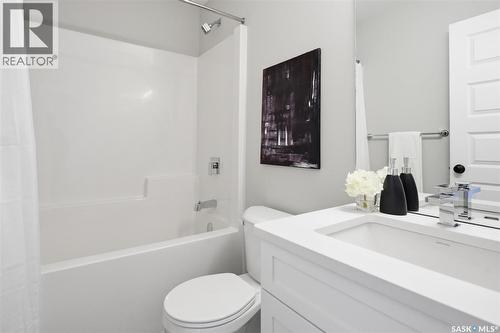 242 Kostiuk Crescent, Saskatoon, SK - Indoor Photo Showing Bathroom