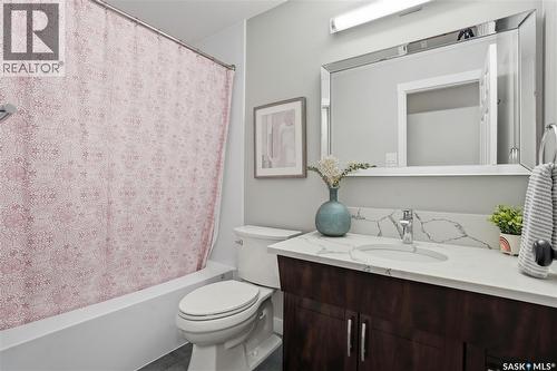 2206 Mahony Crescent, Regina, SK - Indoor Photo Showing Bathroom