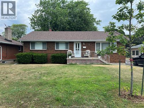 7 GLADSTONE AVENUE  Leamington, ON N9Y 2H4