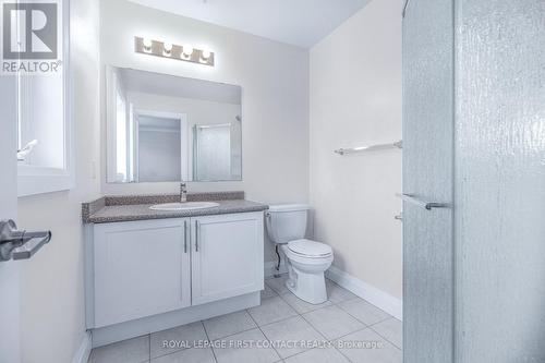 4 - 29 Madelaine Drive, Barrie, ON - Indoor Photo Showing Bathroom