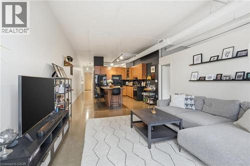 66 Bay Street S Unit# 510, Hamilton, ON - Indoor Photo Showing Living Room