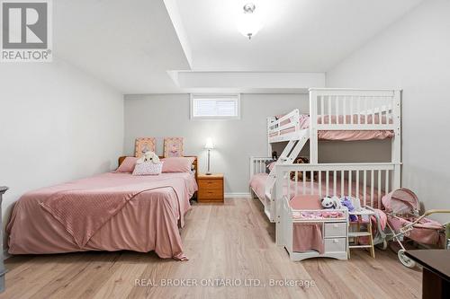 20 Cottonwood Crescent, Cambridge, ON - Indoor Photo Showing Bedroom