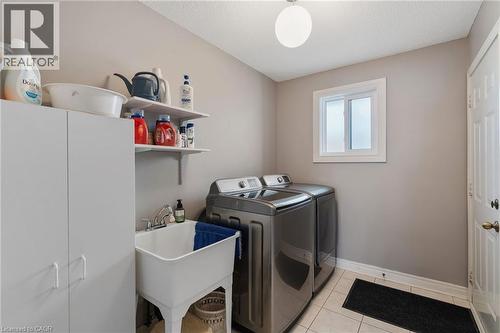 51 Redtail Crescent, Hamilton, ON - Indoor Photo Showing Laundry Room