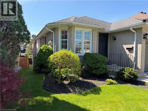51 Redtail Crescent, Hamilton, ON - Outdoor