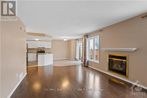 157 Annapolis Circle, Ottawa, ON - Indoor Photo Showing Living Room With Fireplace