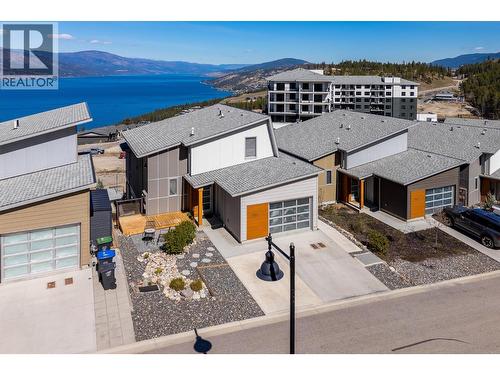 1860 Blue Bunch Court, Kelowna, BC - Outdoor With Body Of Water
