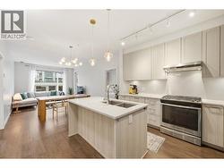 304 123 W 1ST STREET  North Vancouver, BC V7M 0E5