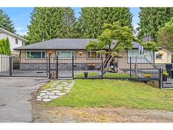 1360 EVERALL STREET  White Rock, BC V4B 3S6
