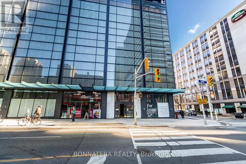 2313 - 501 YONGE STREET  Toronto, ON M4Y 0G8