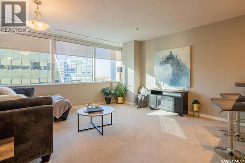1002 1914 Hamilton Street, Regina, SK - Indoor Photo Showing Living Room