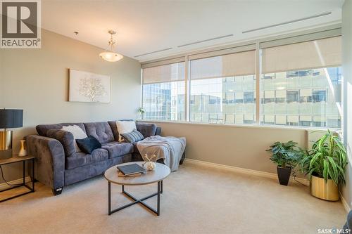 1002 1914 Hamilton Street, Regina, SK - Indoor Photo Showing Living Room