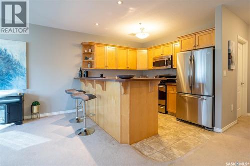 1002 1914 Hamilton Street, Regina, SK - Indoor Photo Showing Kitchen With Stainless Steel Kitchen