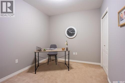 1002 1914 Hamilton Street, Regina, SK - Indoor Photo Showing Office