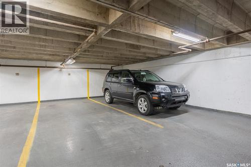 1002 1914 Hamilton Street, Regina, SK - Indoor Photo Showing Garage