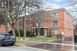 1B - 309 THE KINGSWAY  Toronto, ON M9A 3V3