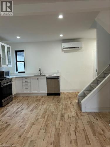 13 Hess Street, Hamilton, ON - Indoor