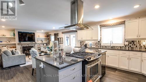 458 Boler Road, London South (South K), ON - Indoor Photo Showing Kitchen With Upgraded Kitchen