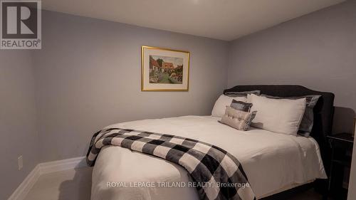 458 Boler Road, London South (South K), ON - Indoor Photo Showing Bedroom