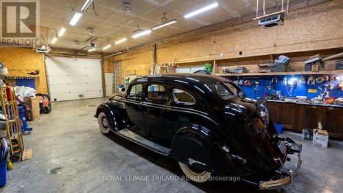 458 Boler Road, London South (South K), ON - Indoor Photo Showing Garage