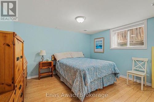 170 Anna Avenue, Ottawa, ON - Indoor Photo Showing Bedroom