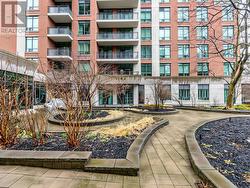 902 - 319 MERTON STREET  Toronto, ON M4S 1A7