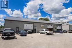 313 CENTRE STREET Petrolia, ON N0N 1R0