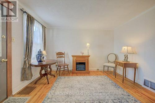 458 Upper Wentworth Street, Hamilton, ON - Indoor With Fireplace