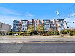 202 20277 53 AVENUE Langley, BC V3A 3V2