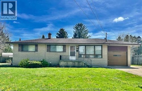 921 KENNEDY DRIVE West  Windsor, ON N9G 1T2
