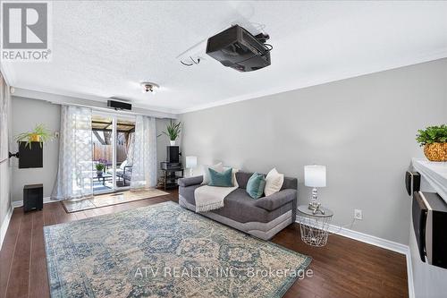 2504 Glamworth Crescent, Mississauga, ON - Indoor