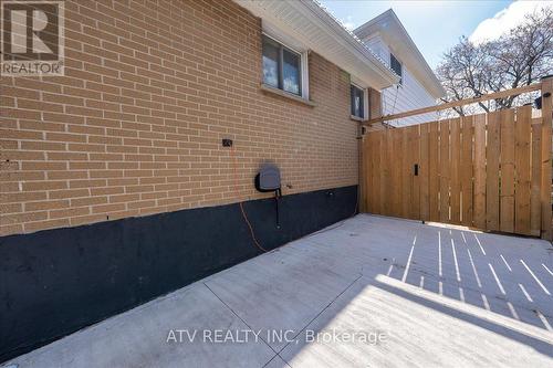 2504 Glamworth Crescent, Mississauga, ON - Outdoor With Exterior