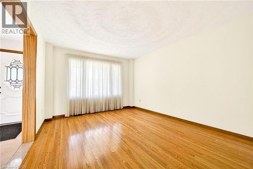 27 Trieste Place, Hamilton, ON - Indoor Photo Showing Other Room